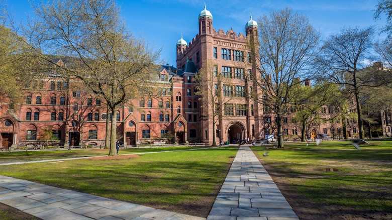 Yale Joins Harvard and MIT in Expanding Free Tuition for Middle-Class Families