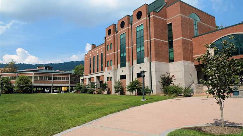 50% Of Parents Now Use 529 Plans, But 71% Still Expect To Borrow For College