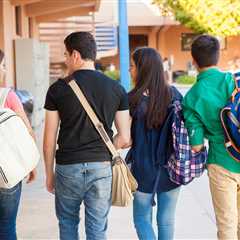 Who Wins College Scholarships? Sallie Data Shows Early, High-Volume Applicants